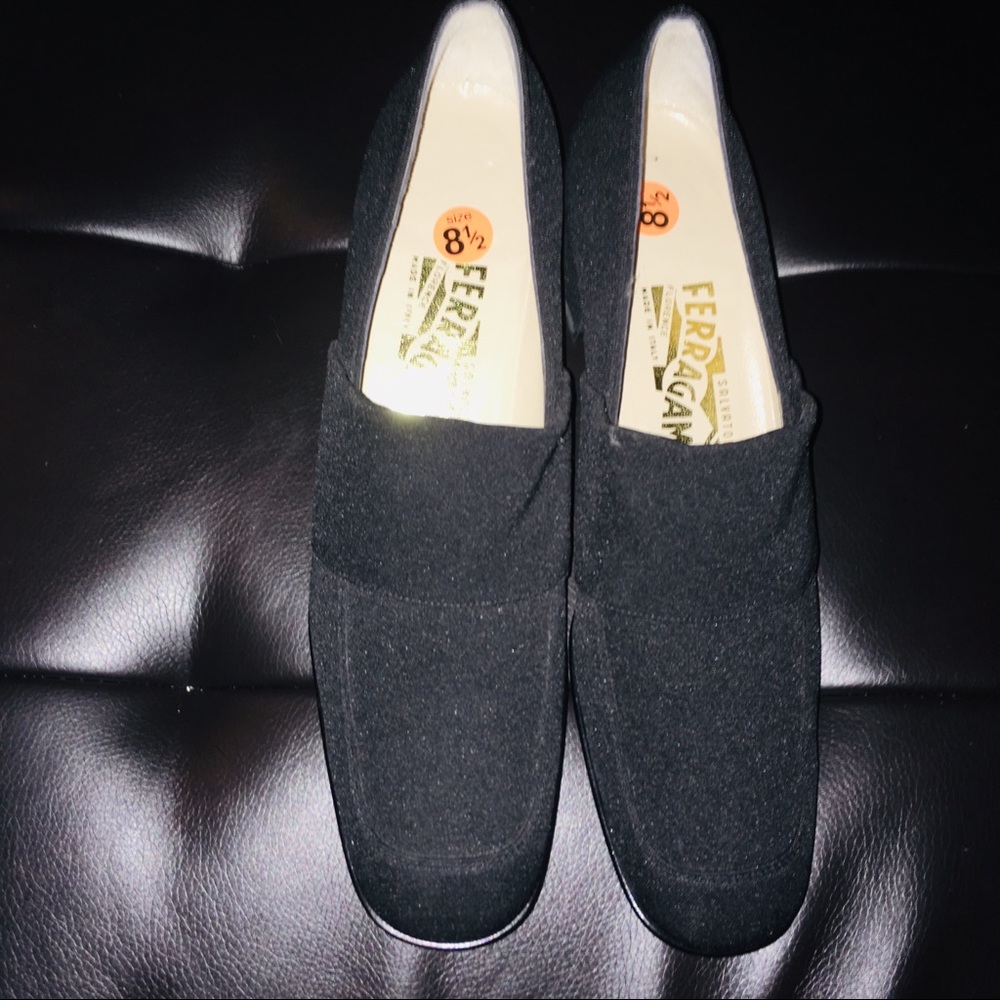 Salvatore ferragamo black shoes 8.5 never used